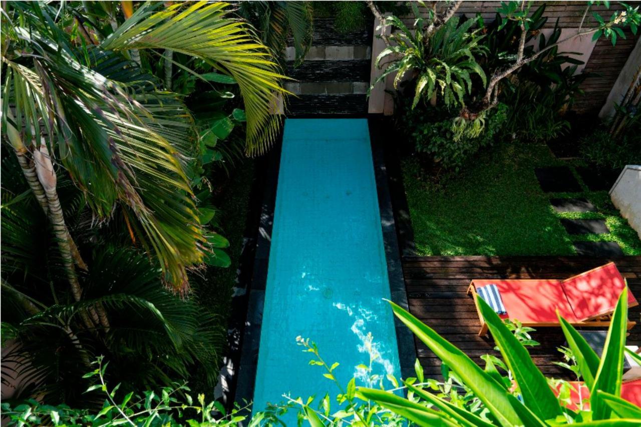 Bali Island Villas&Spa CHSE Certified Seminyak  Bagian luar foto